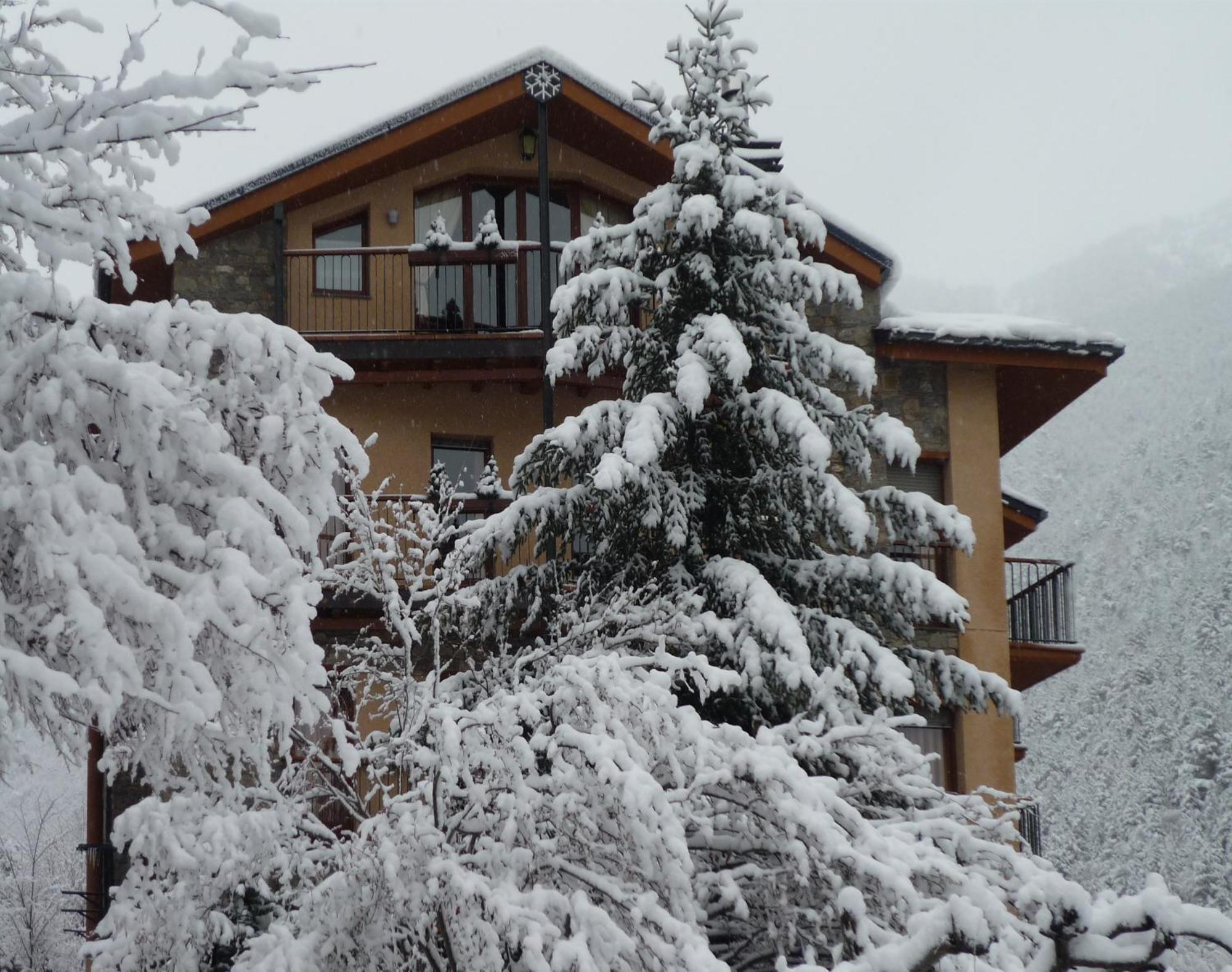 Apartaments La Neu 오르디노 외부 사진