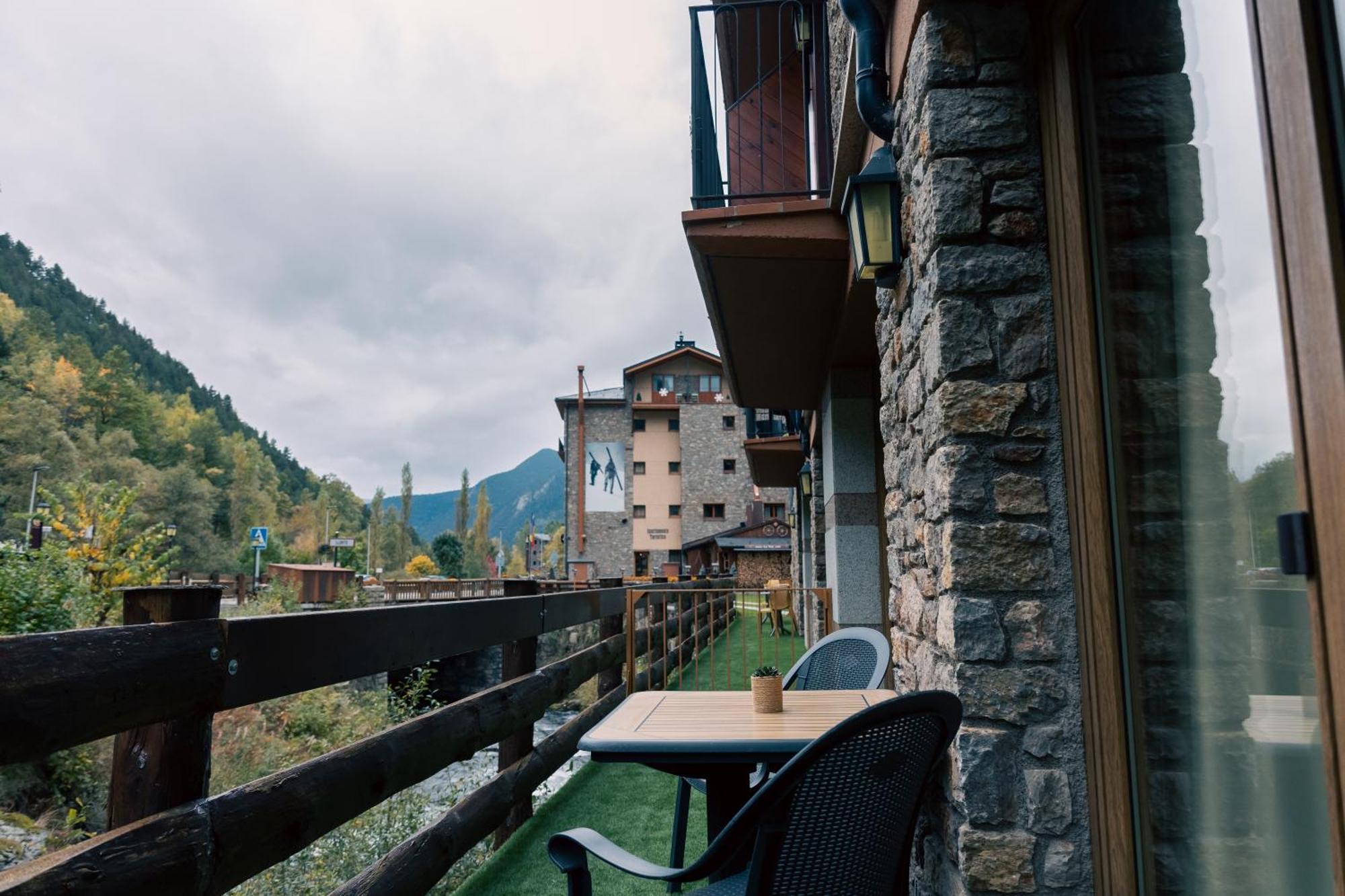 Apartaments La Neu 오르디노 외부 사진
